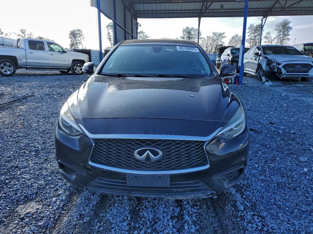 2017 Infiniti Qx30 Base - Image 5