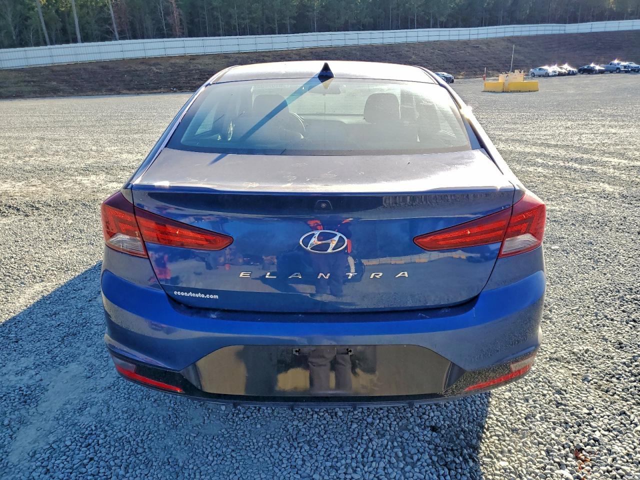 2020 Hyundai Elantra Sel - Фото 6
