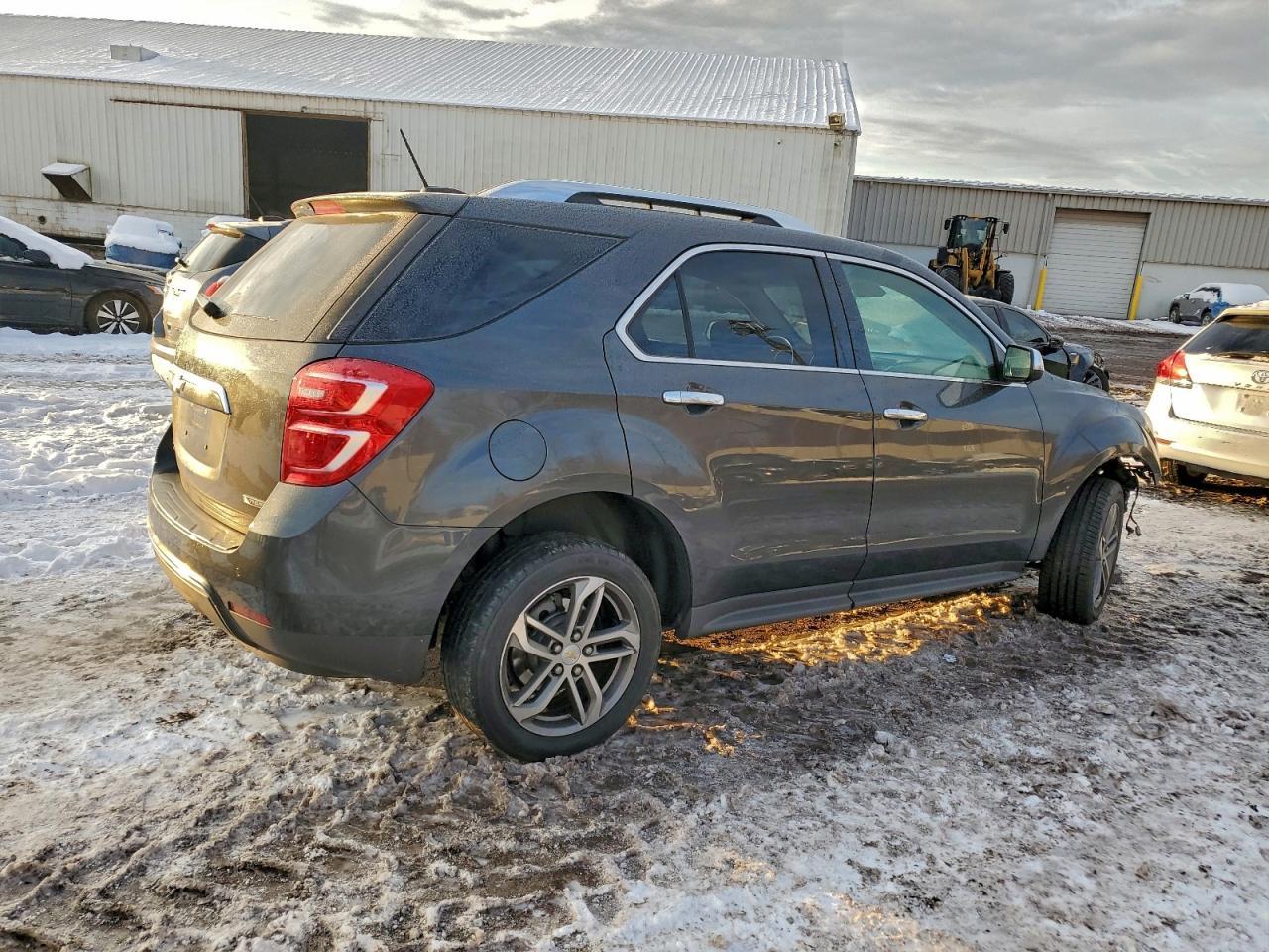 2017 Chevrolet Equinox Premier - Image 3