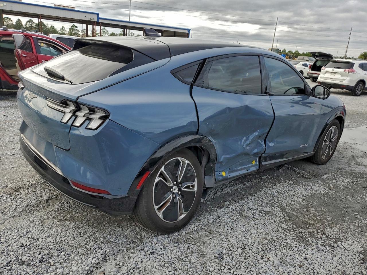 2023 Ford Mustang Mach-E Premium - Image 3
