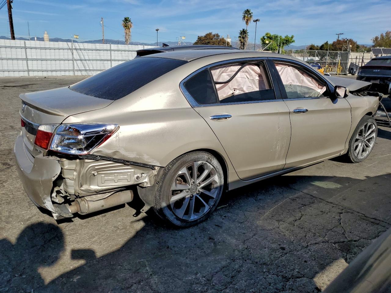 2014 Honda Accord Sport - Image 3