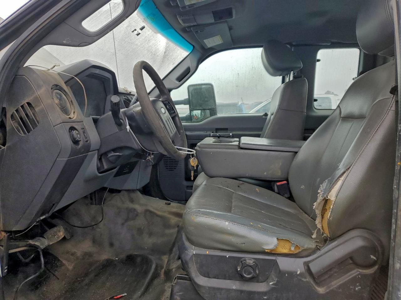 2012 Ford F550 Super Duty Truck Cab And Chassis - Фото 7