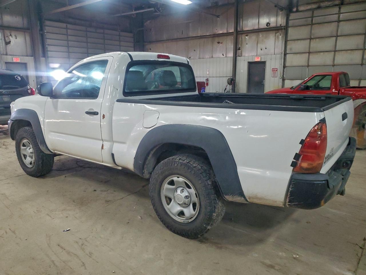 2014 Toyota Tacoma - Image 2