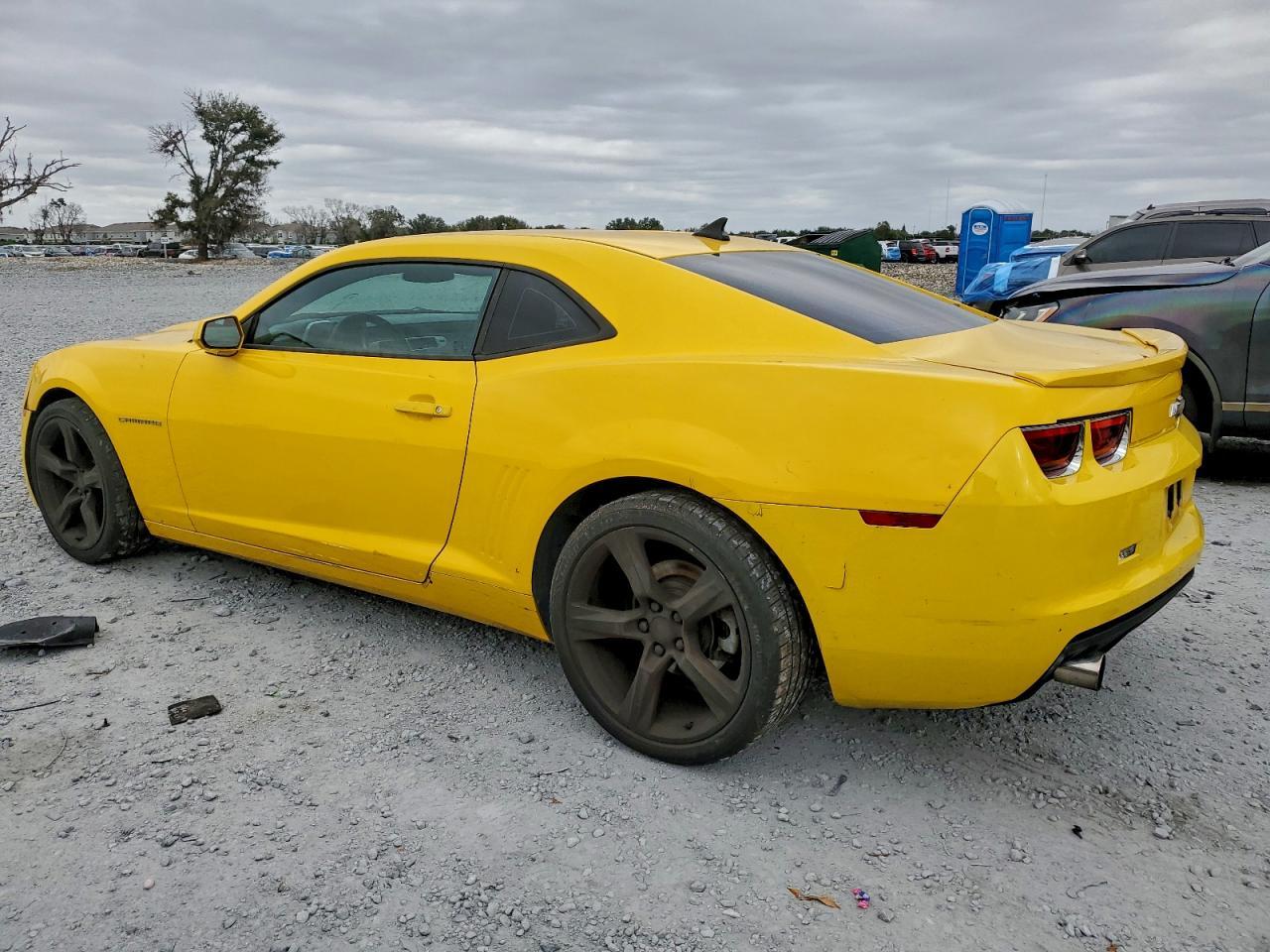 2013 Chevrolet Camaro Ls - Фото 2