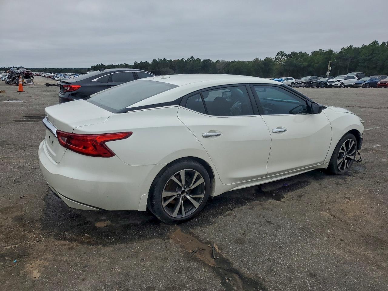2016 Nissan Maxima 3.5S - Image 3