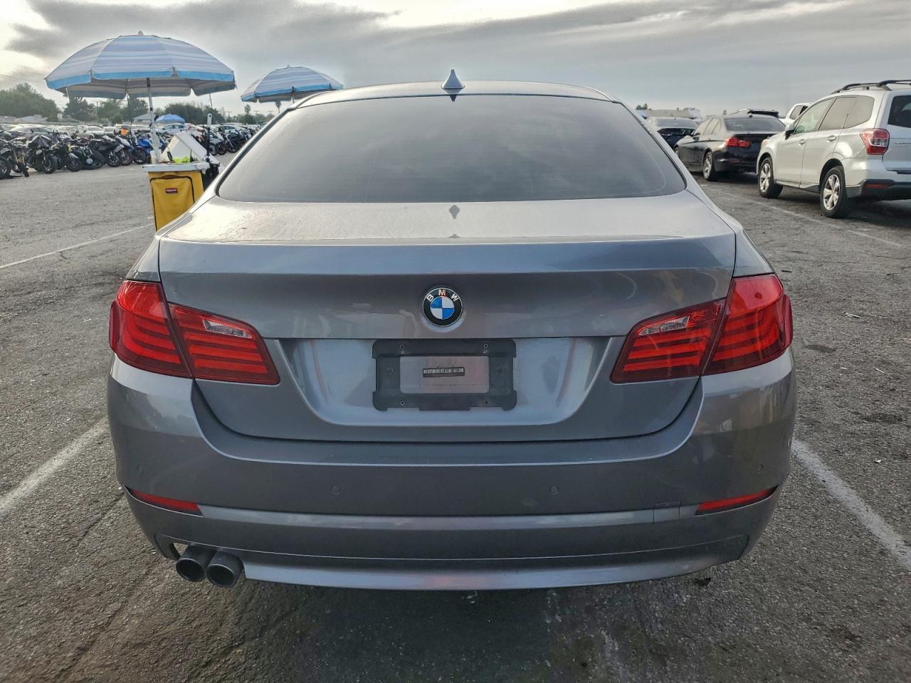 2011 BMW 528 I - Фото 6