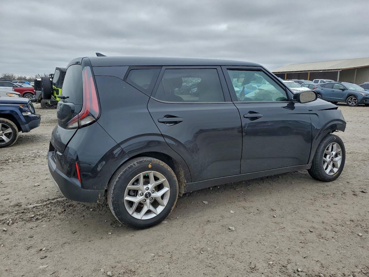 2023 Kia Soul Lx - Фото 3
