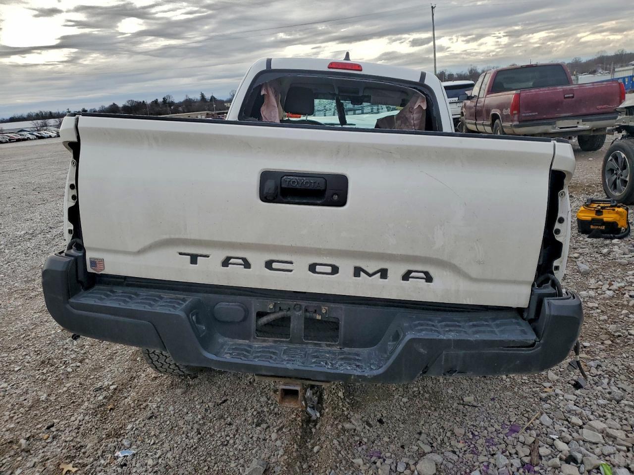 2021 Toyota Tacoma Access Cab - Фото 6