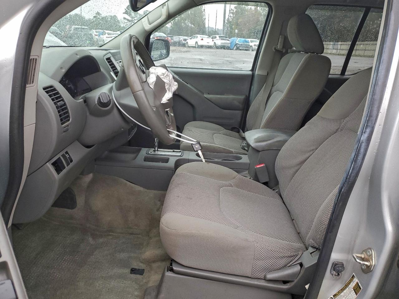 2017 Nissan Frontier S - Image 7