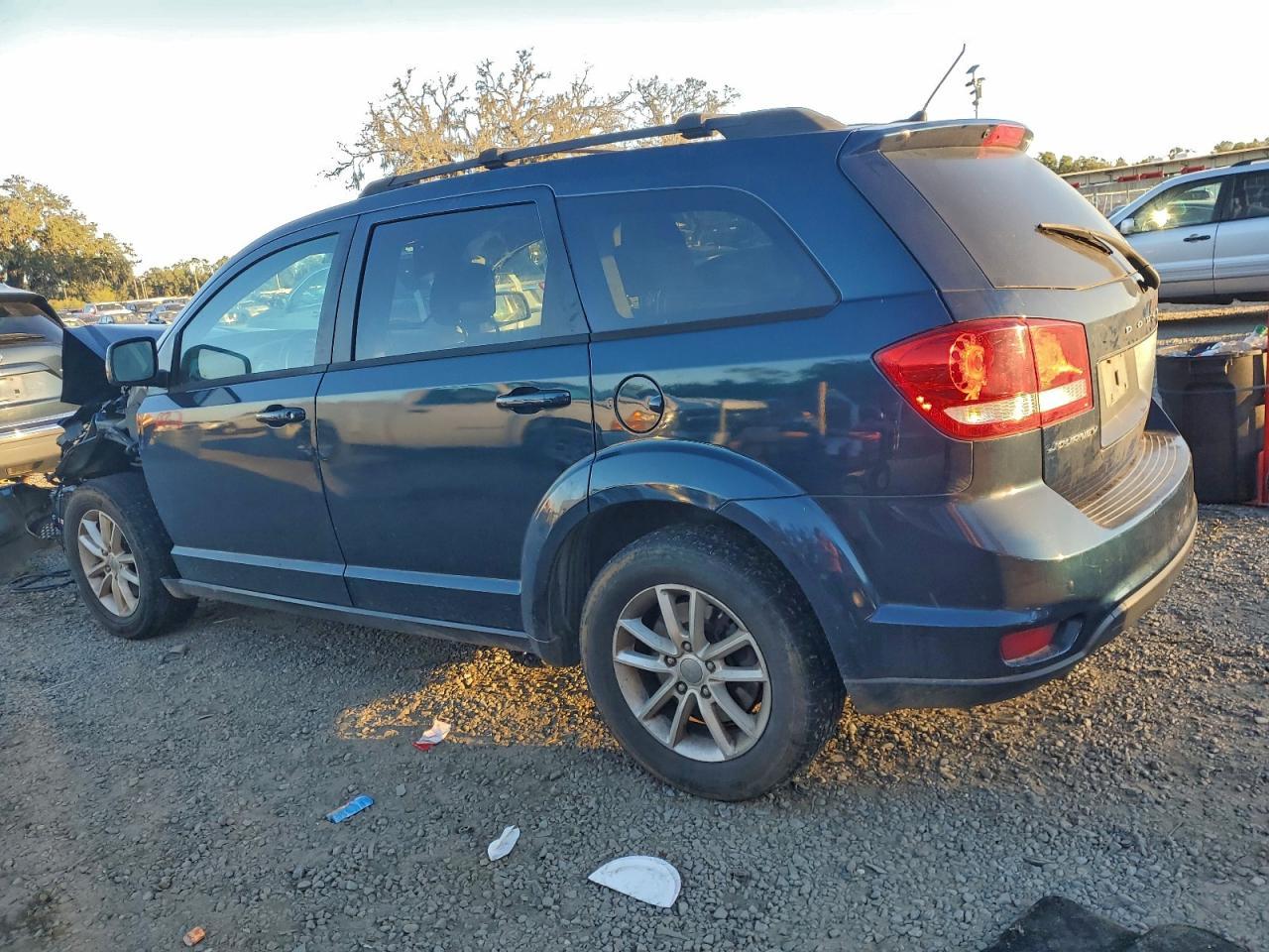 2014 Dodge Journey Sxt - Image 2