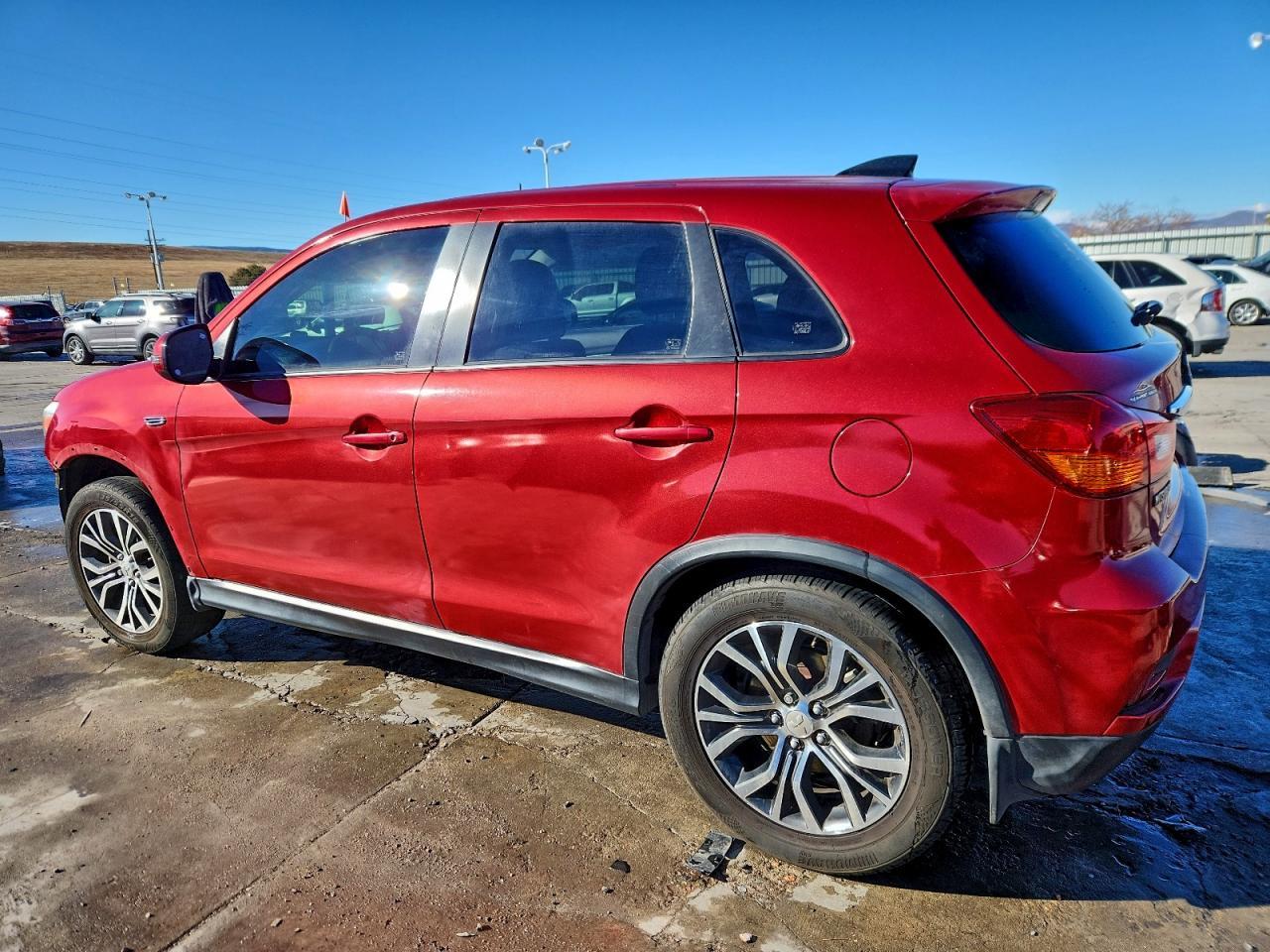 2019 Mitsubishi Outlander Sport Es - Фото 2