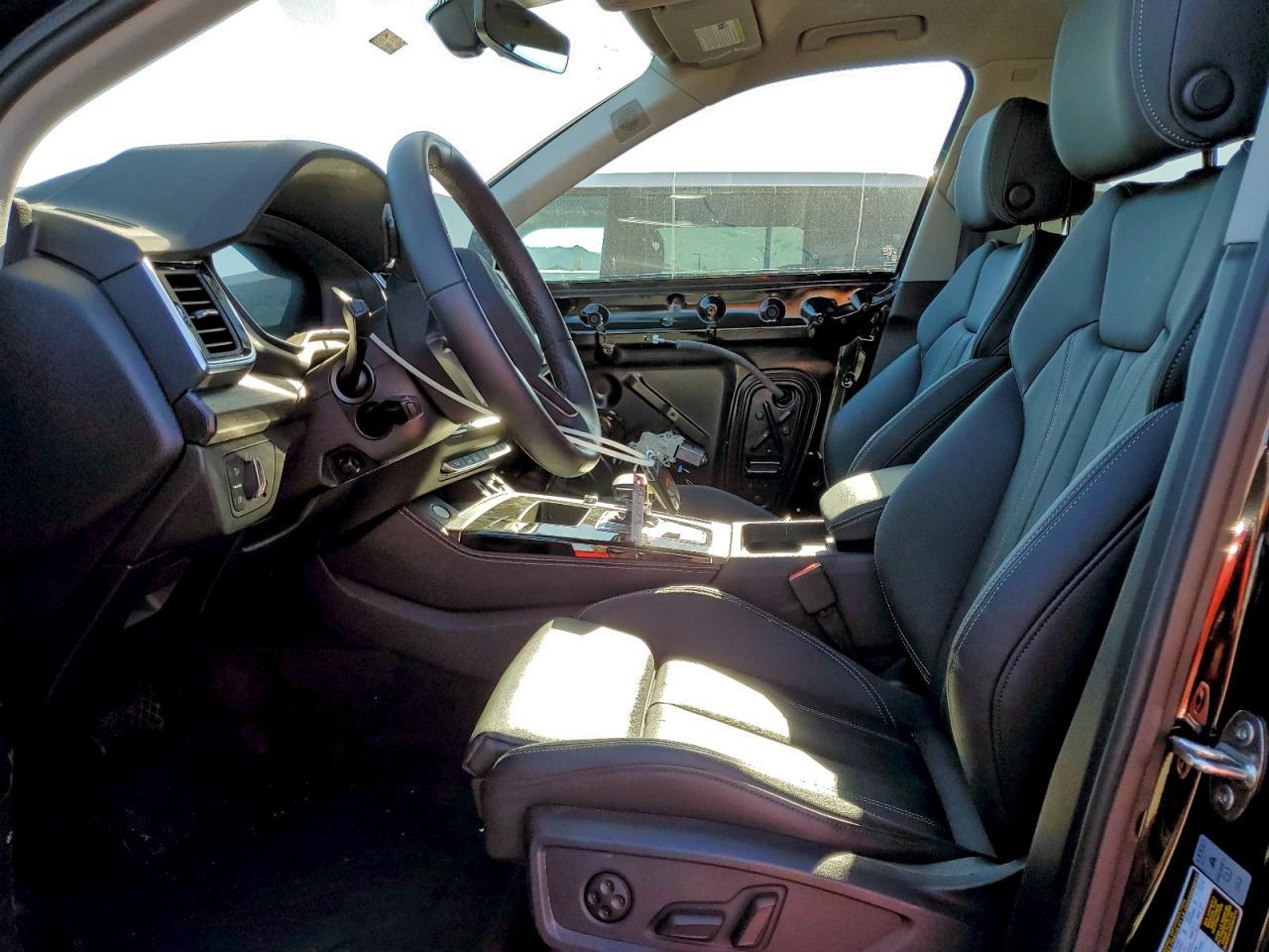 2025 Audi Q5 E Premium Plus 55 - Фото 7