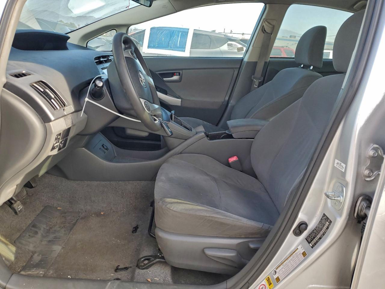 2010 Toyota Prius - Image 7