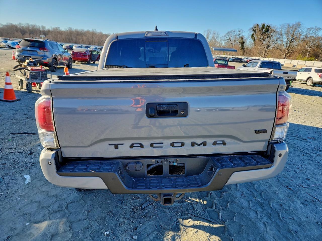 2021 Toyota Tacoma Double Cab - Image 6