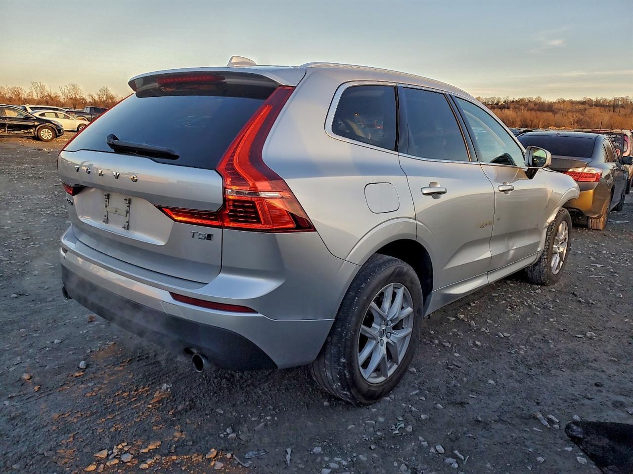 2019 Volvo Xc60 T5 - Image 3