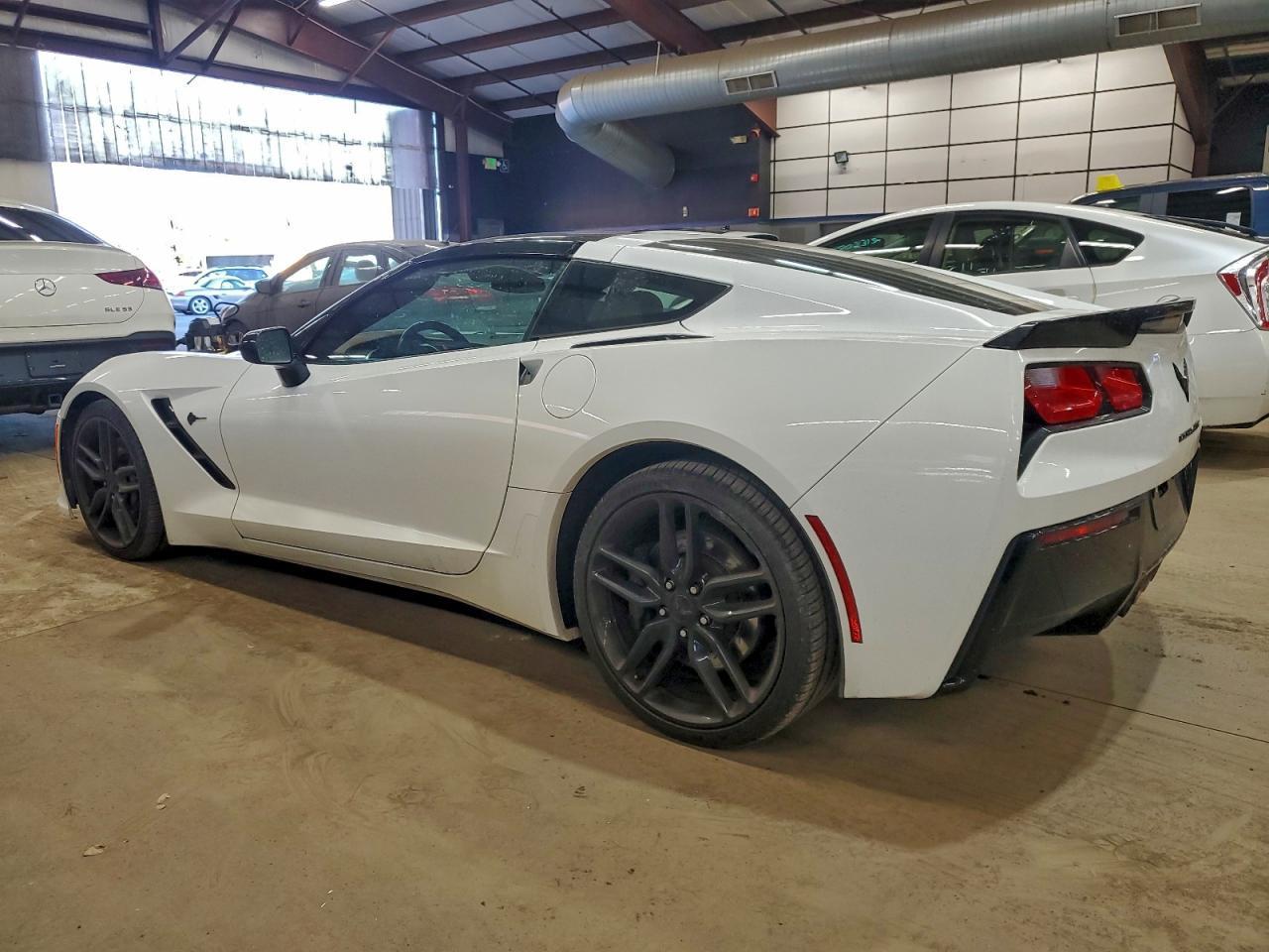 2016 Chevrolet Corvette Stingray Z51 3Lt - Фото 2