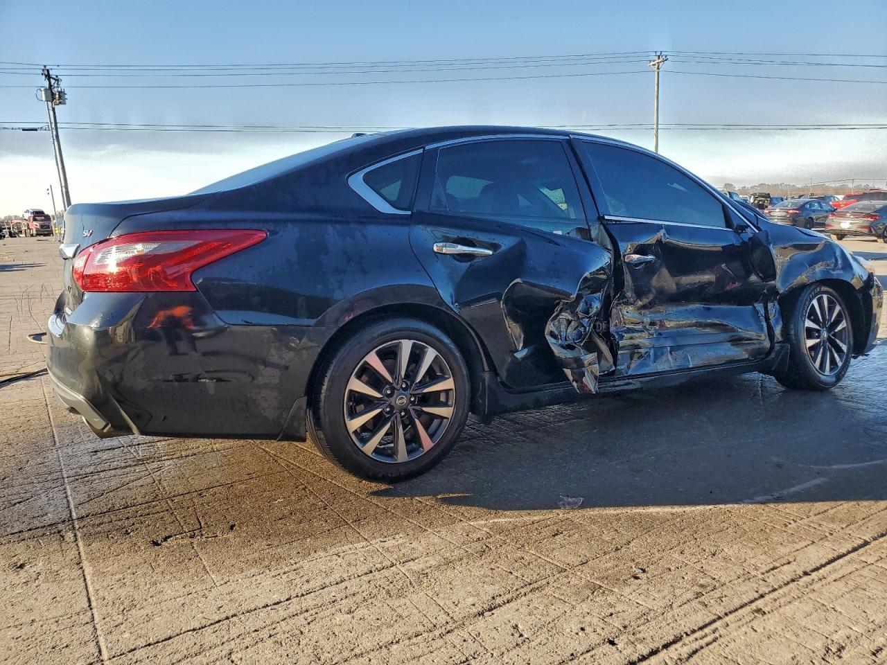 2016 Nissan Altima 2.5 - Image 3