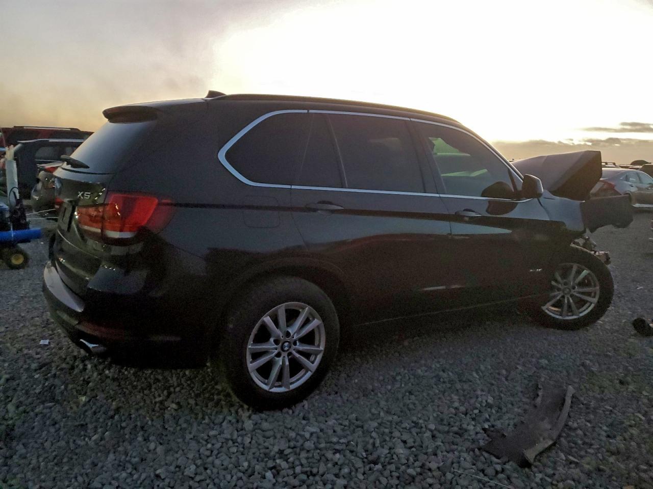 2015 BMW X5 xDrive35I - Фото 3