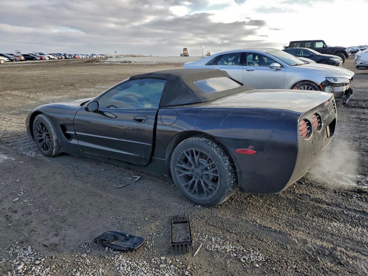 2000 Chevrolet Corvette - Image 2
