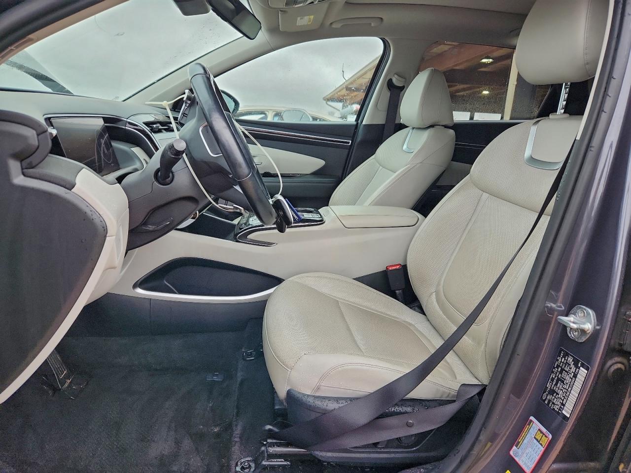 2022 Hyundai Tucson Limited - Image 7