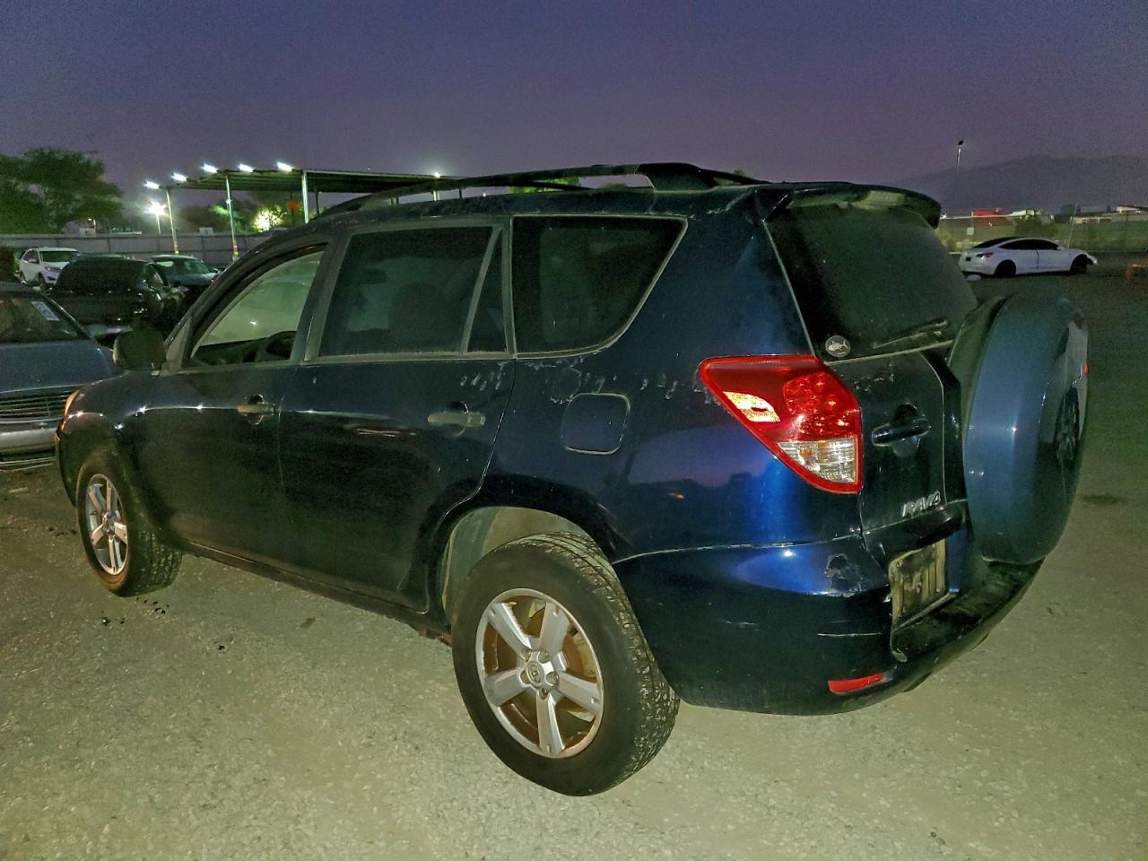 2007 Toyota Rav4 - Image 2
