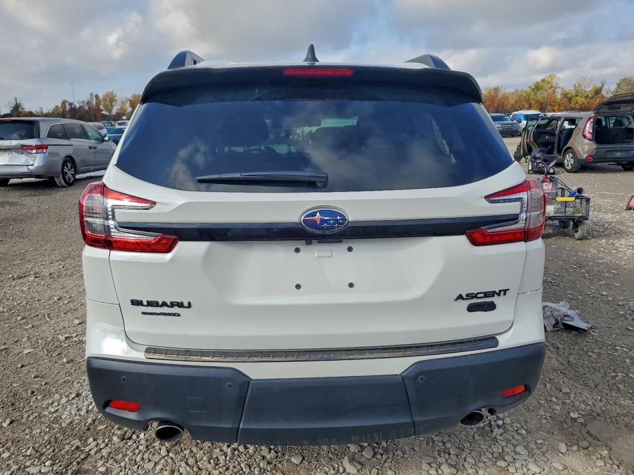 2025 Subaru Ascent Onyx Touring - Image 6