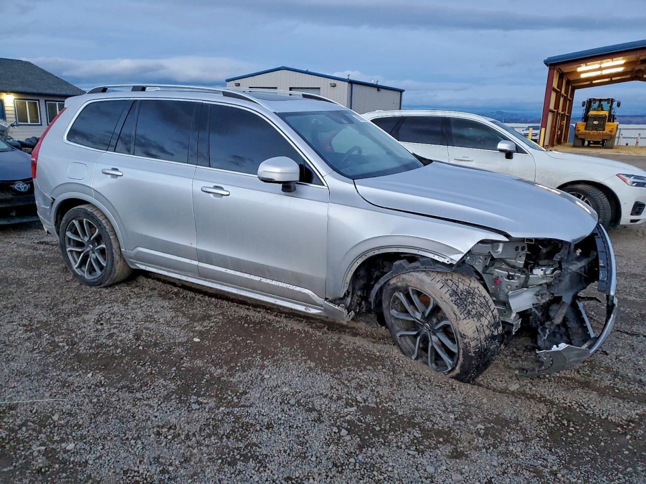 2017 Volvo Xc90 T6 - Image 4