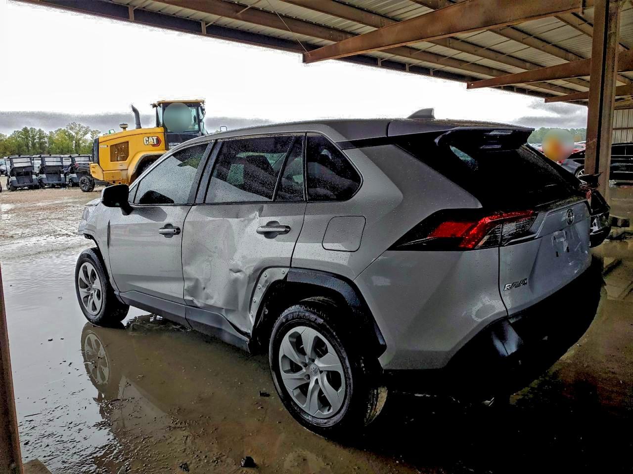 2025 Toyota Rav4 Le - Фото 3