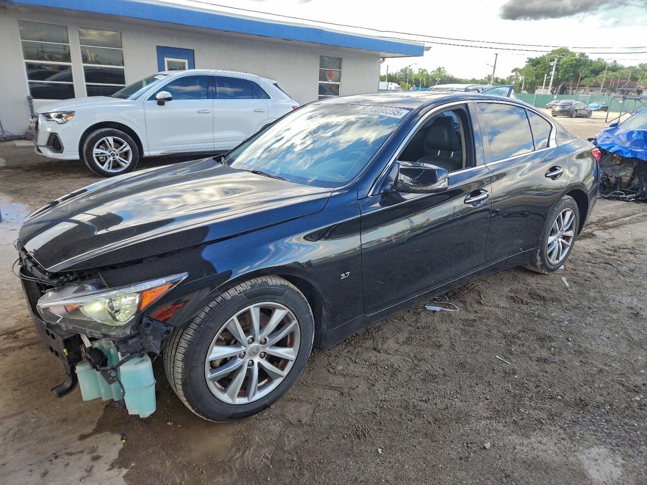 2015 Infiniti Q50 Base