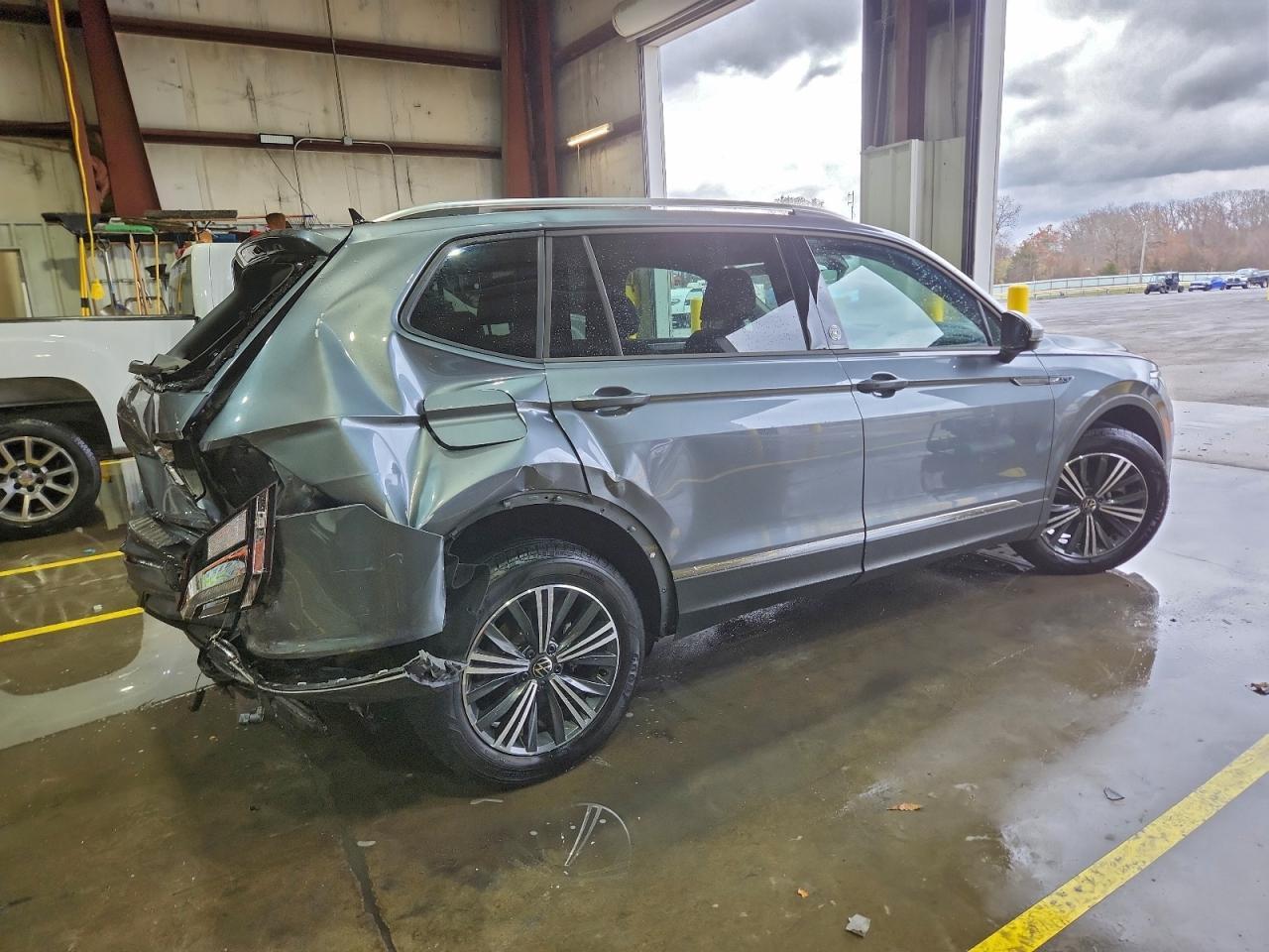 2024 Volkswagen Tiguan Wolfsburg - Фото 3