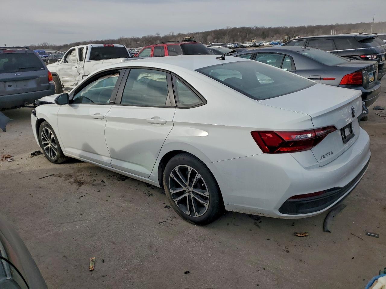 2024 Volkswagen Jetta - Фото 2