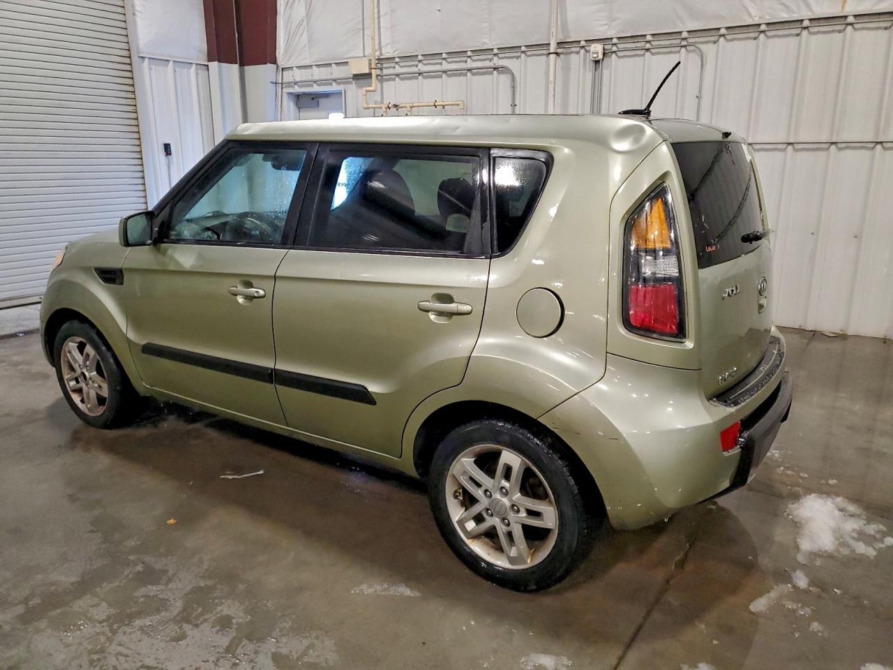 2011 Kia Soul + - Фото 2
