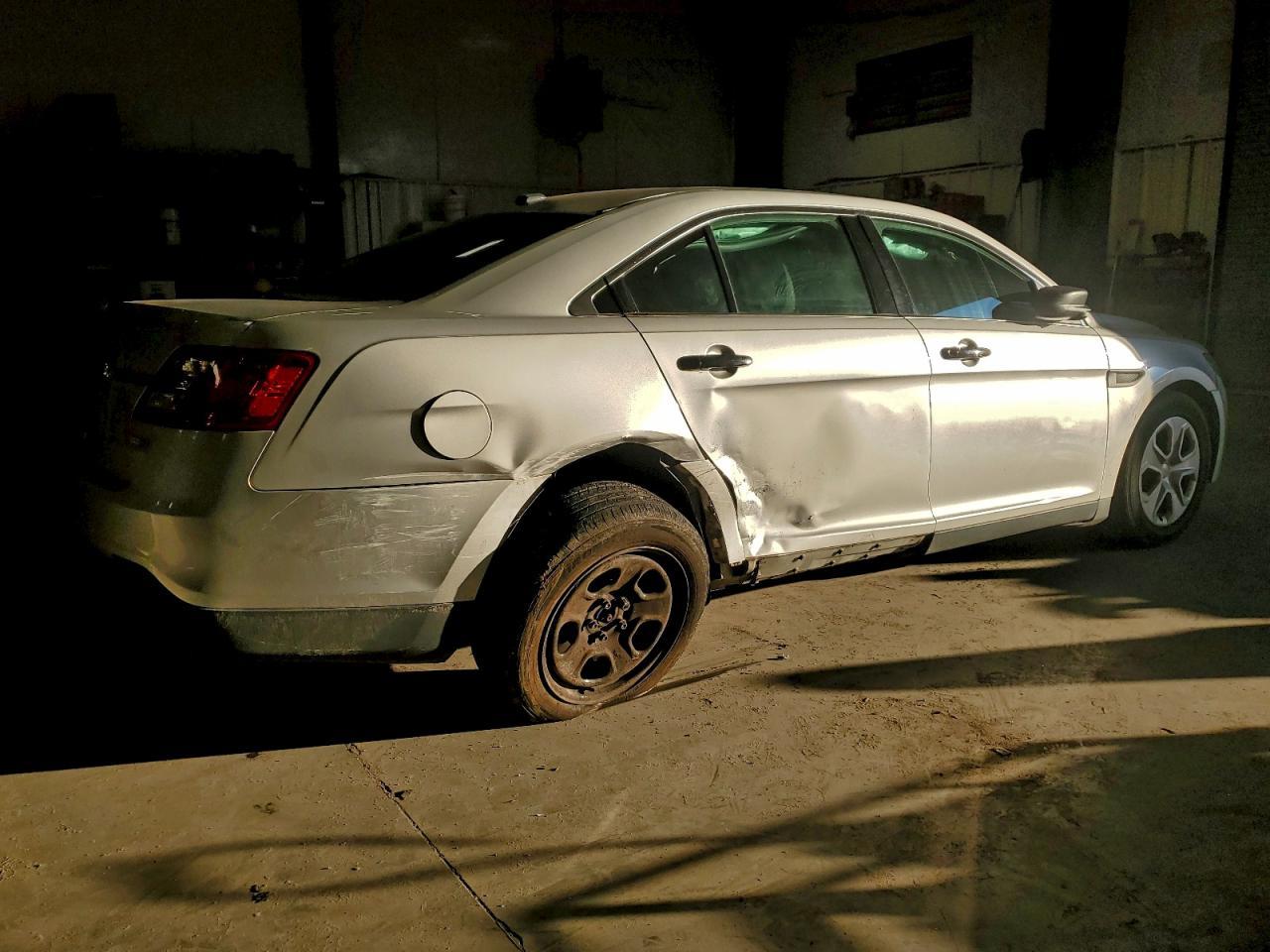 2015 Ford Taurus Police Interceptor - Image 3