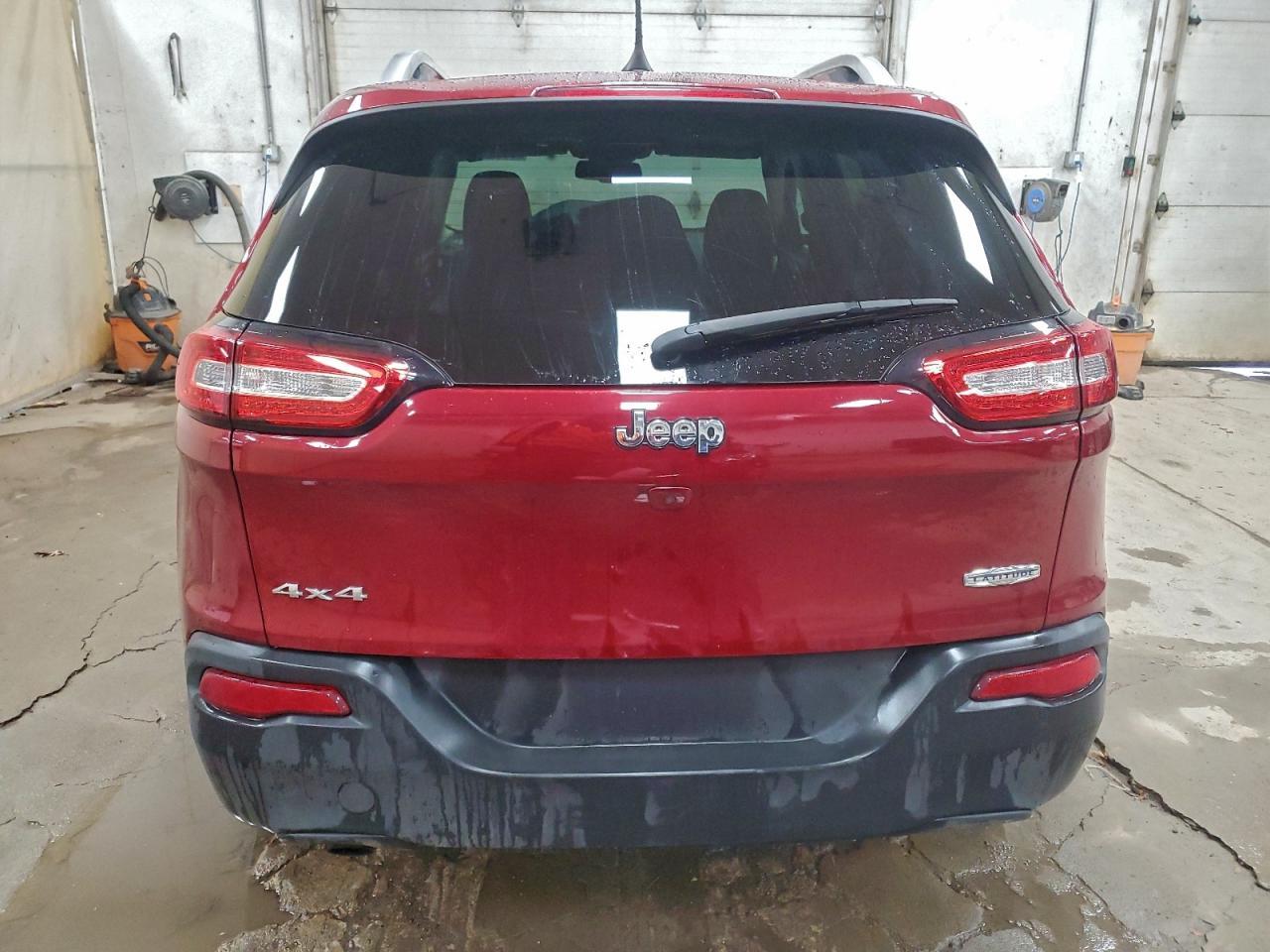 2017 Jeep Cherokee Latitude - Image 6
