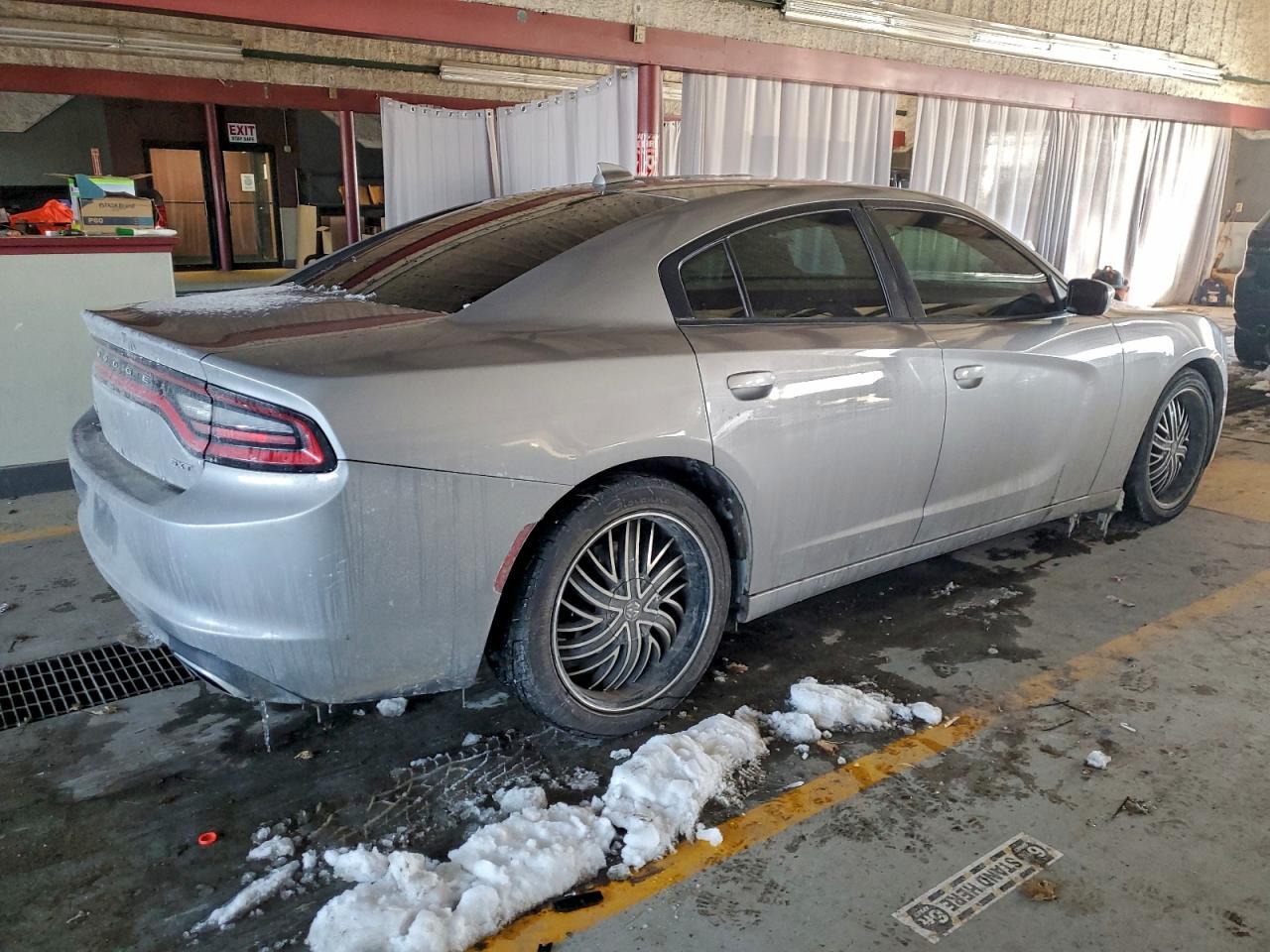2017 Dodge Charger Sxt - Фото 3