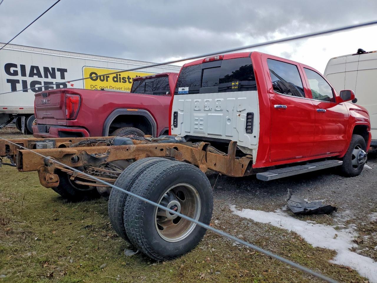 2015 GMC Sierra K3500 Denali - Image 4