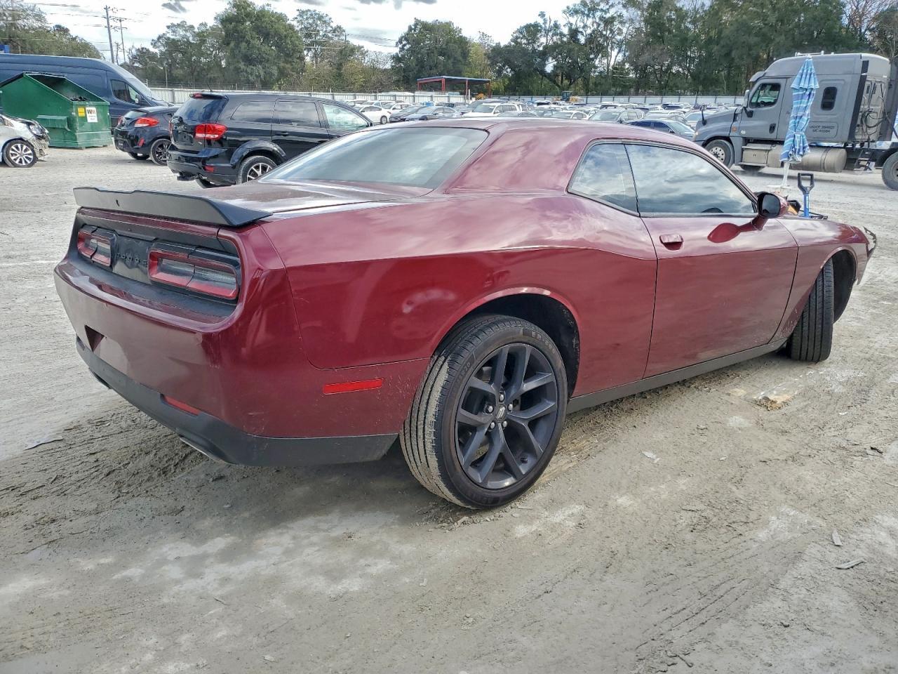 2021 Dodge Challenger Sxt - Image 3
