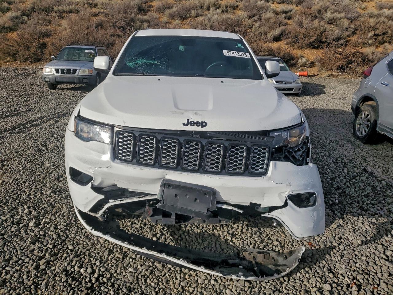 2018 Jeep Grand Cherokee Laredo - Image 5