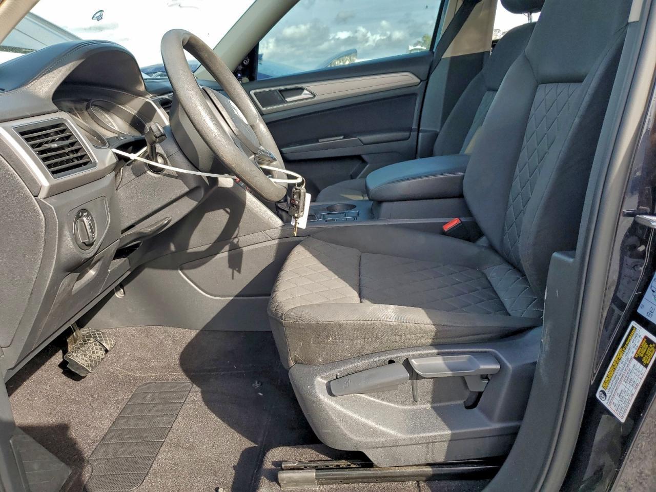 2018 Volkswagen Atlas S - Image 7