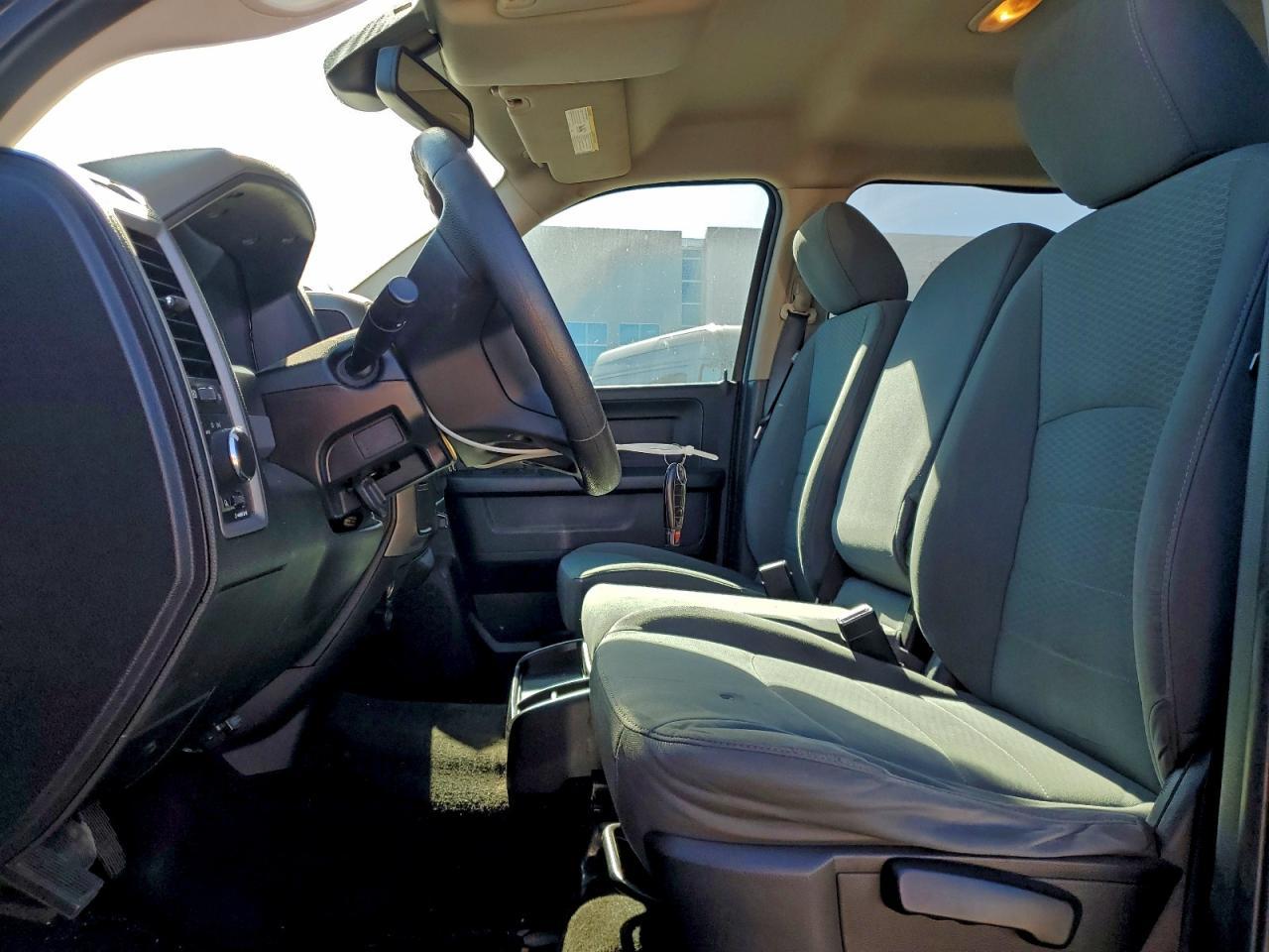 2015 Ram 3500 St - Image 7