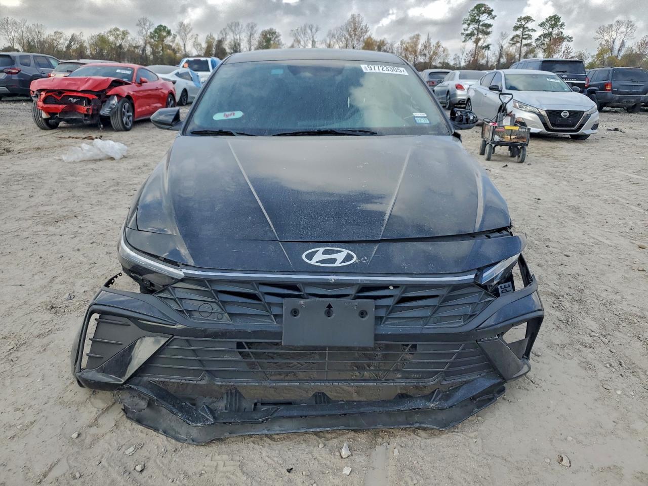 2025 Hyundai Elantra Se - Фото 5