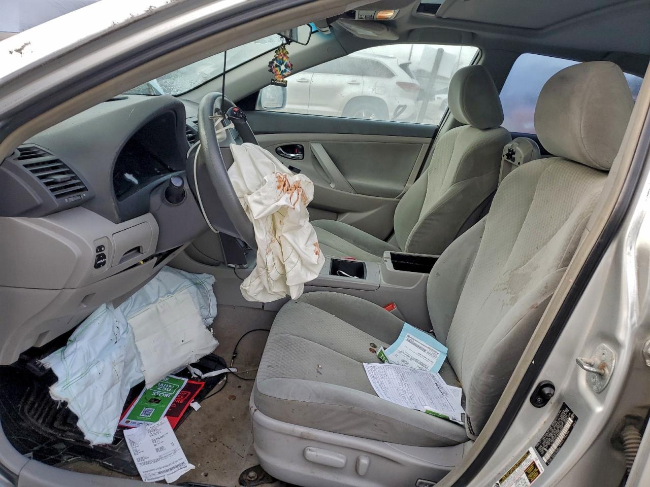 2008 Toyota Camry Le - Image 7