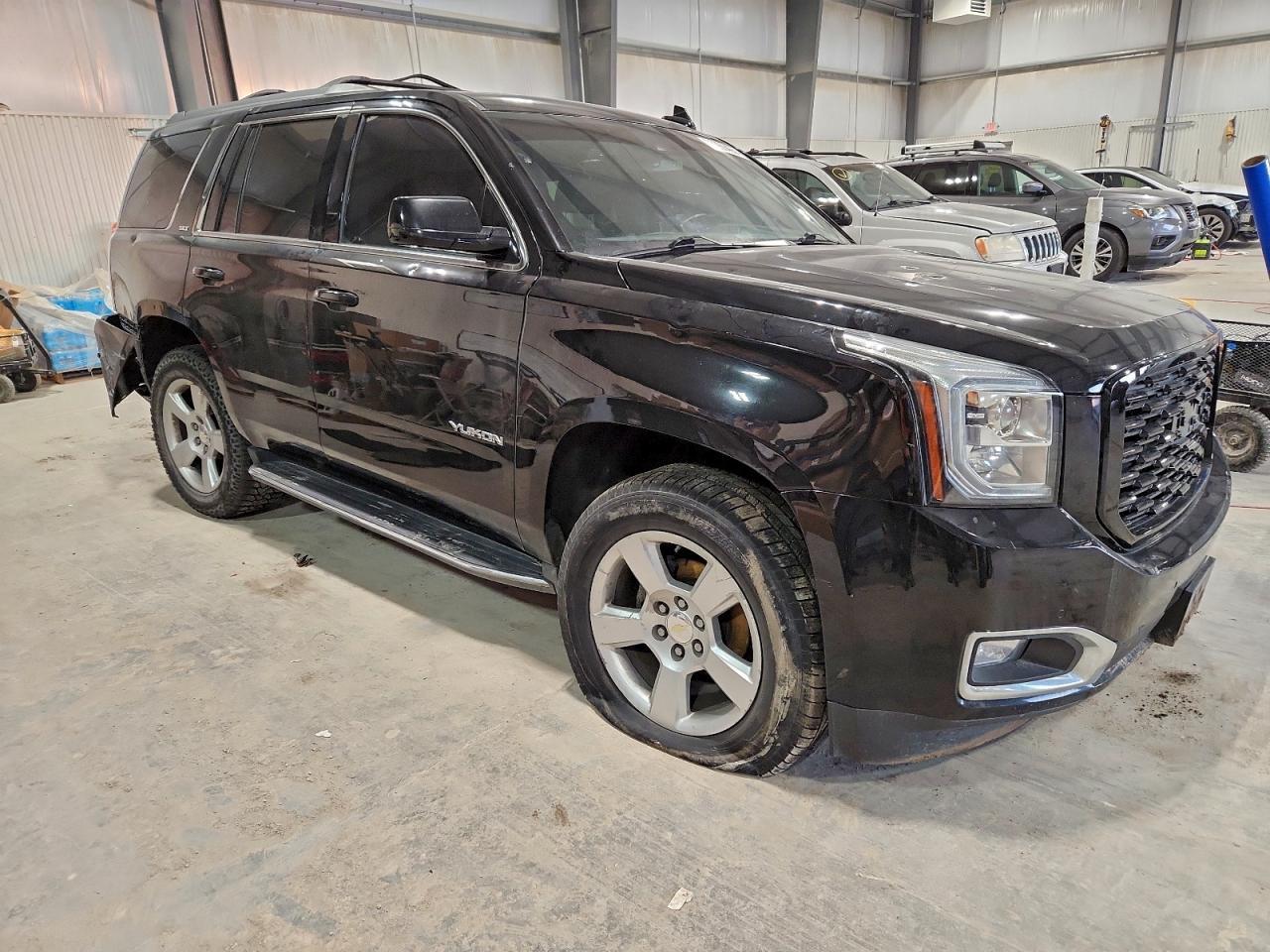 2017 GMC Yukon Slt - Фото 4