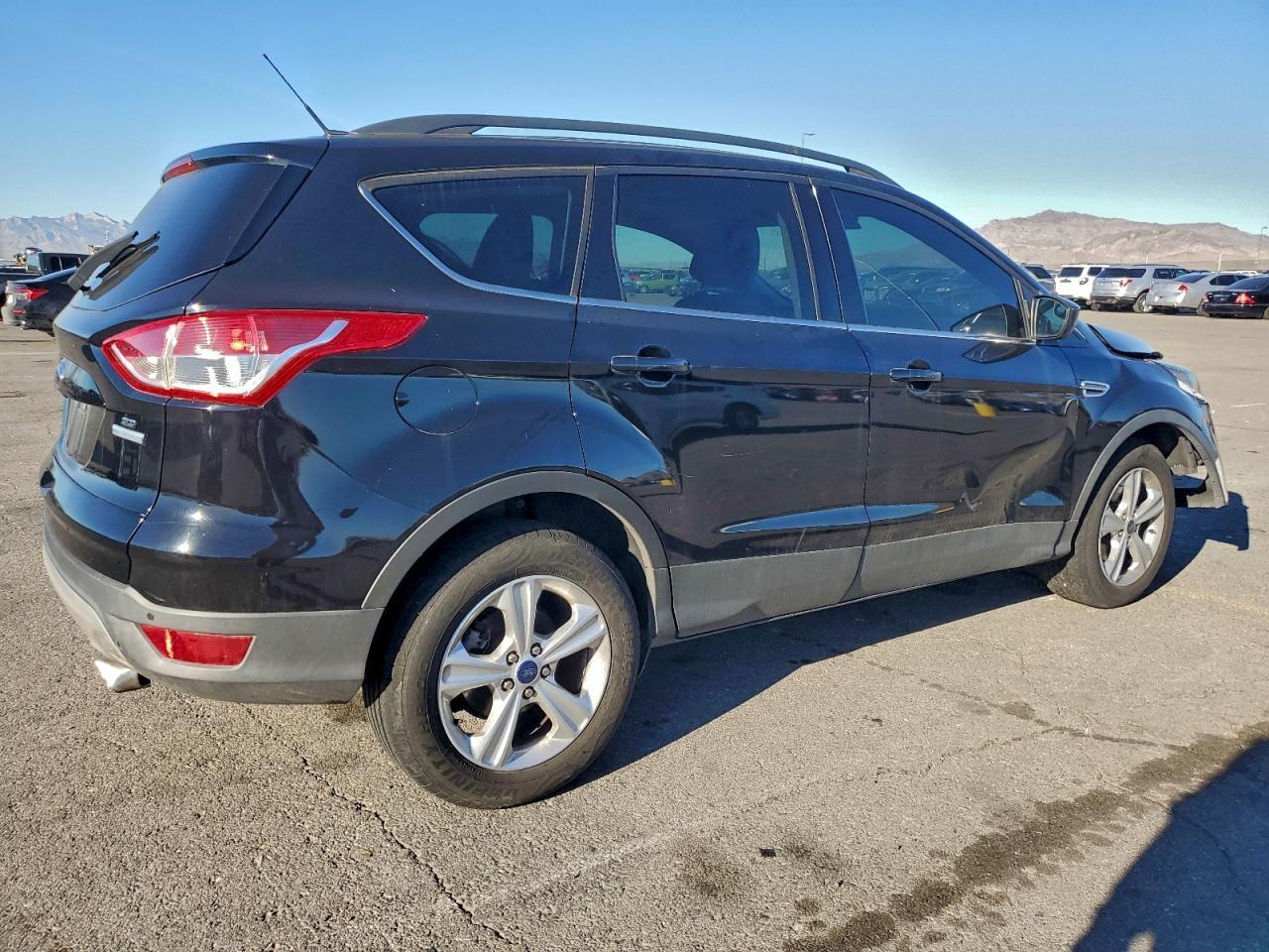 2016 Ford Escape Se - Фото 3