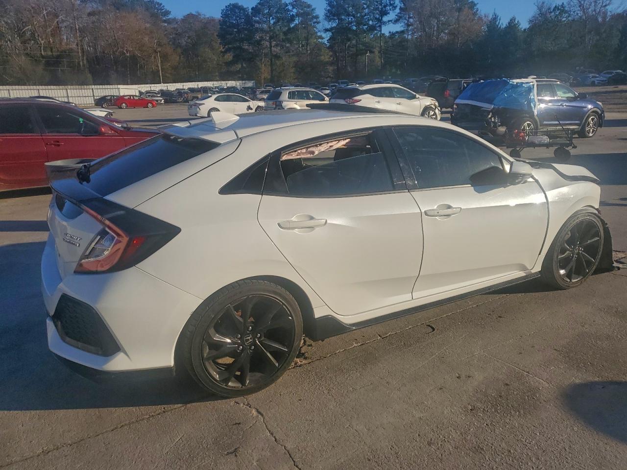 2018 Honda Civic Sport Touring - Image 3