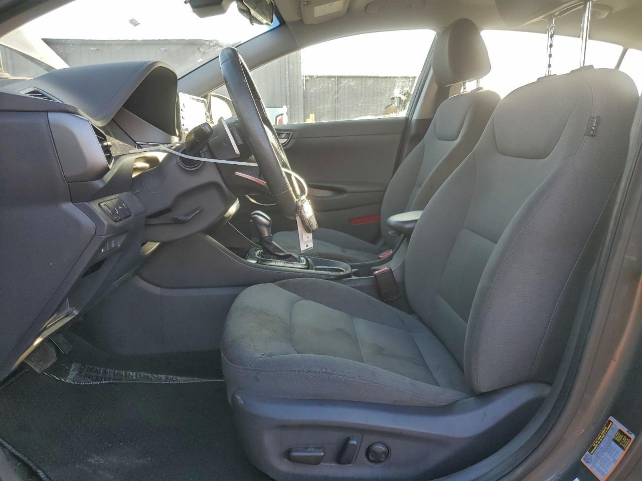 2020 Hyundai Ioniq Se - Image 7