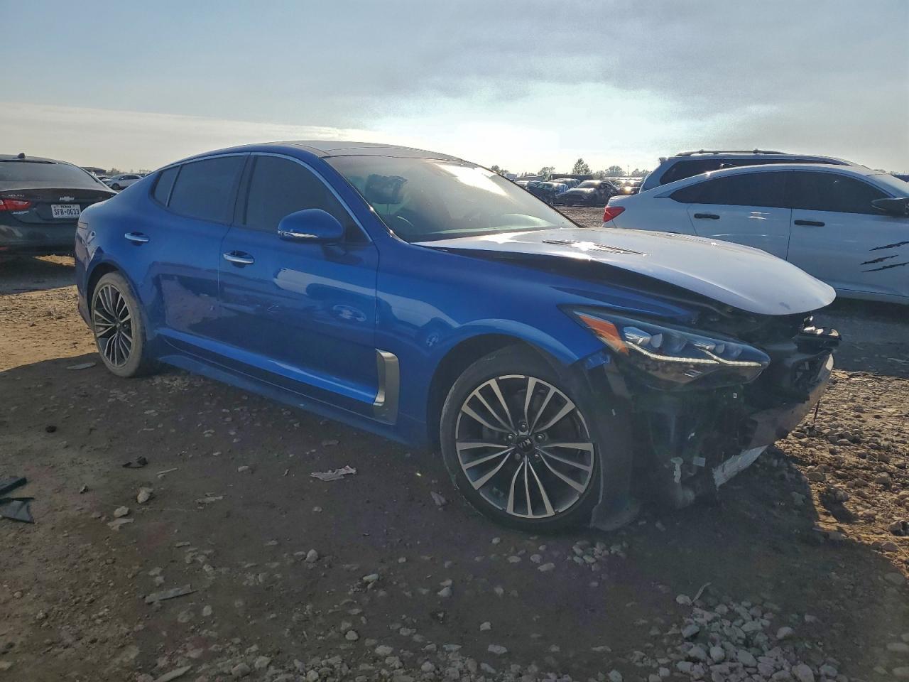 2018 Kia Stinger Premium - Image 4