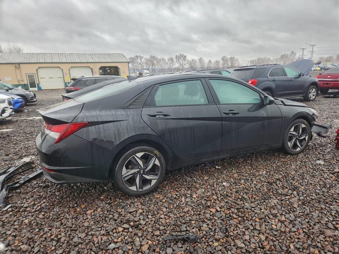 2023 Hyundai Elantra Sel - Фото 3