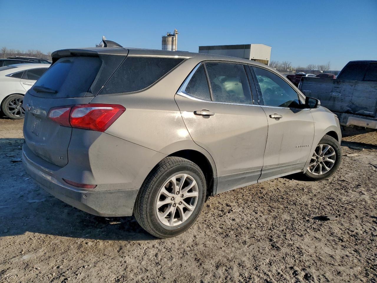 2018 Chevrolet Equinox Lt - Фото 3