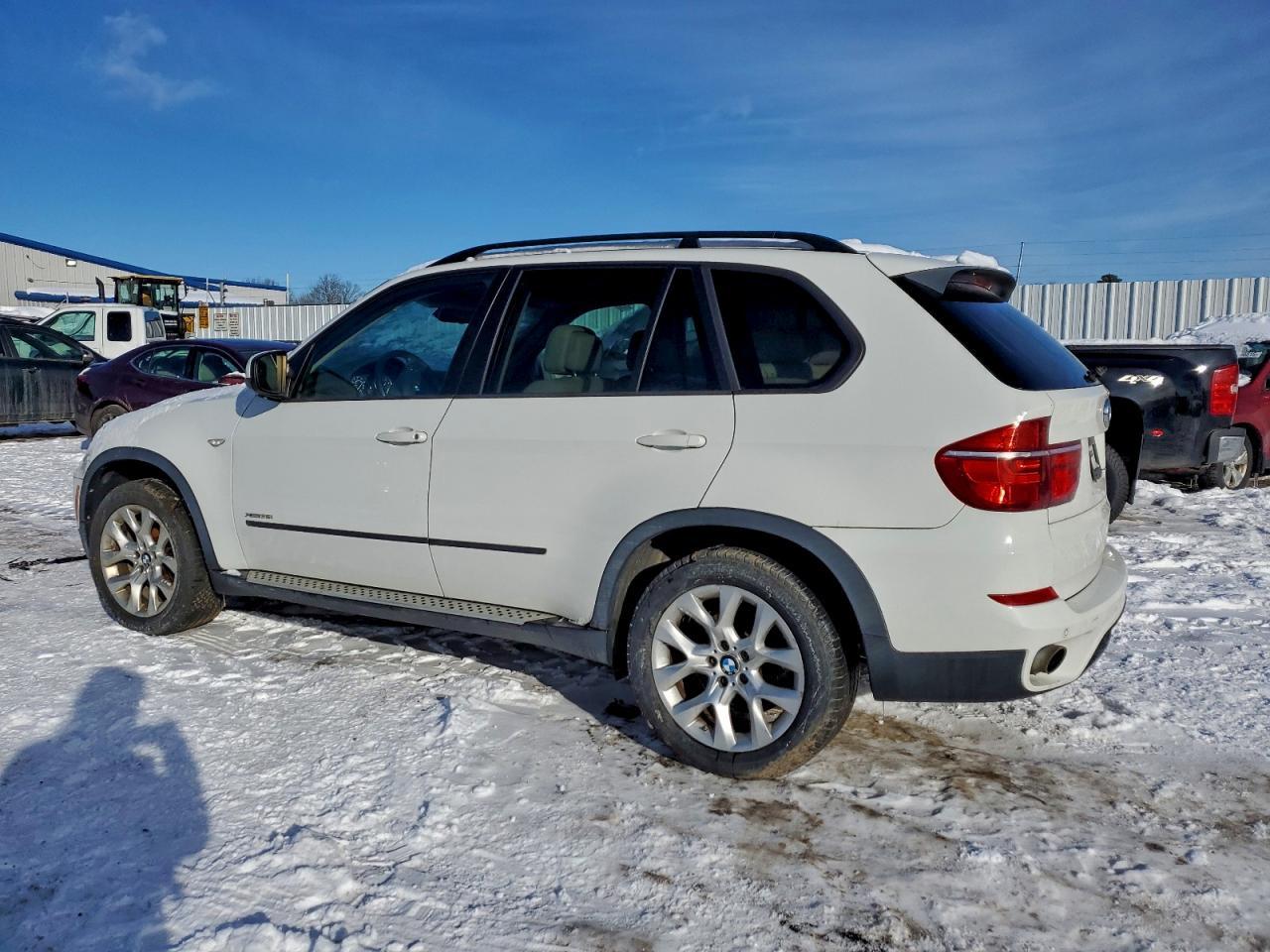 2013 BMW X5 xDrive35I - Фото 2